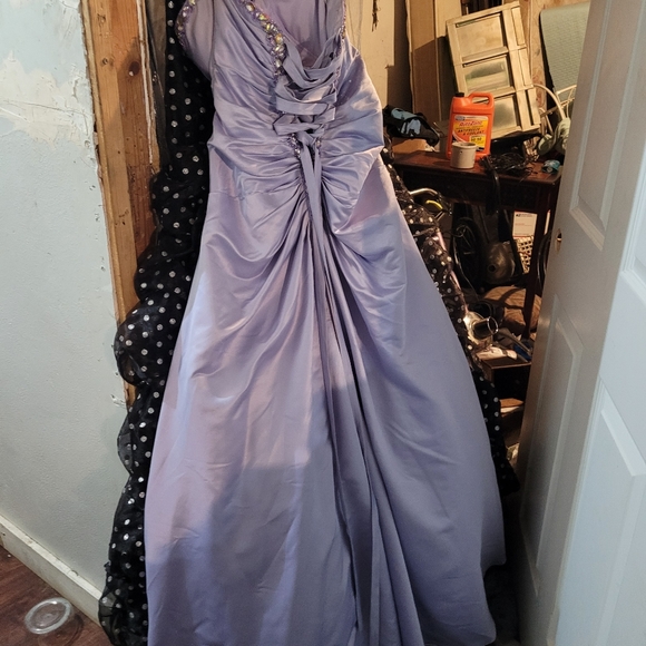 Size 12 Lilac Ruched Rhinestone Prom/Pageant Dress - Picture 7 of 7